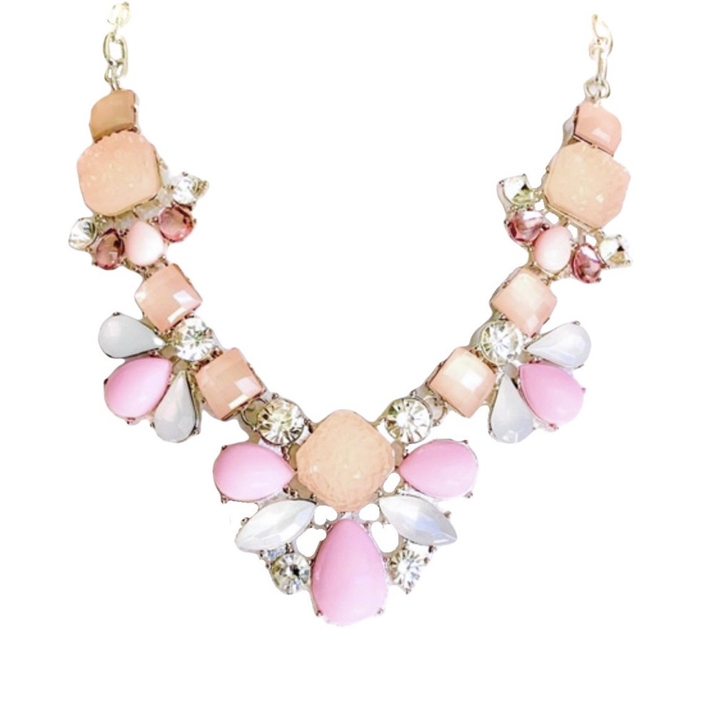 🆕 Abstract Engraved Peach, Pink, White Lucite Rhinestone Statement Necklace NWT